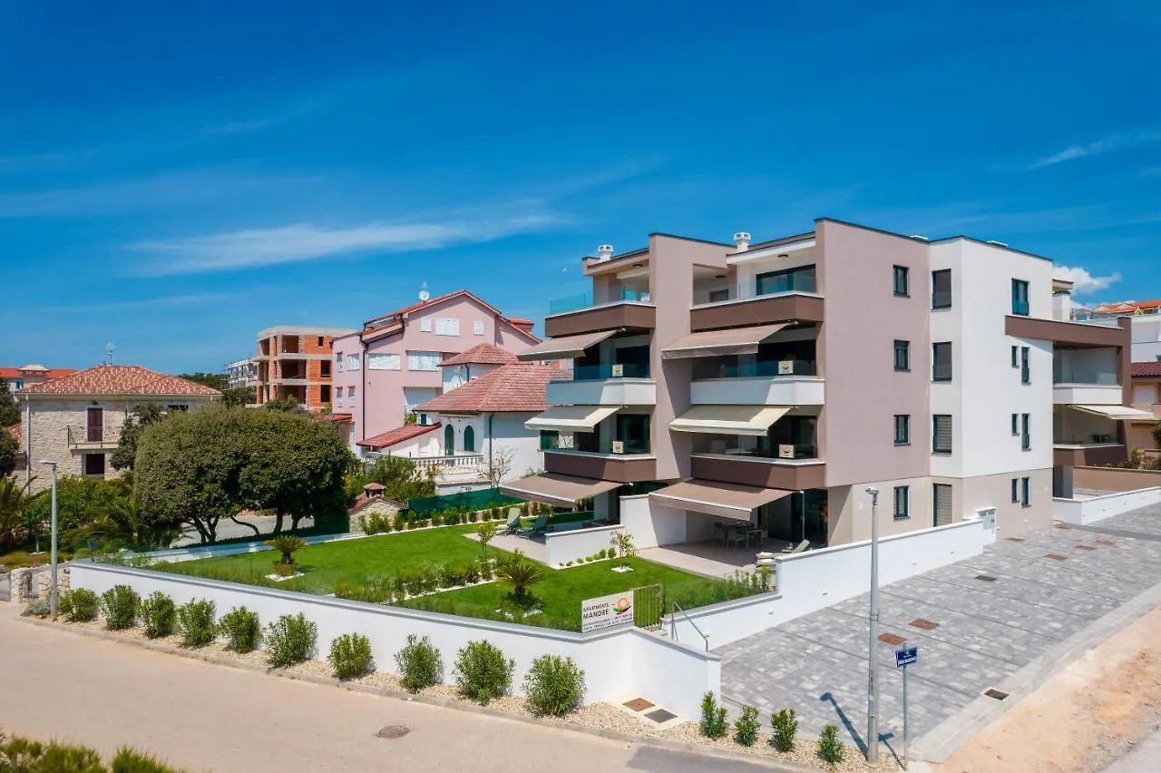 Apartments Mandre II