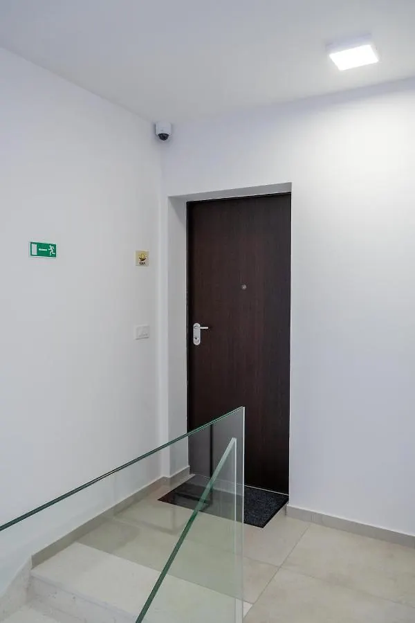 Apartments Mandre II